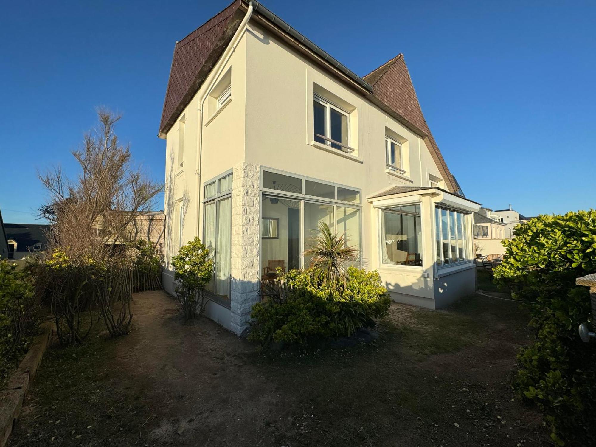 Villa Denise Grand Gîte Barneville-Carteret Exteriör bild